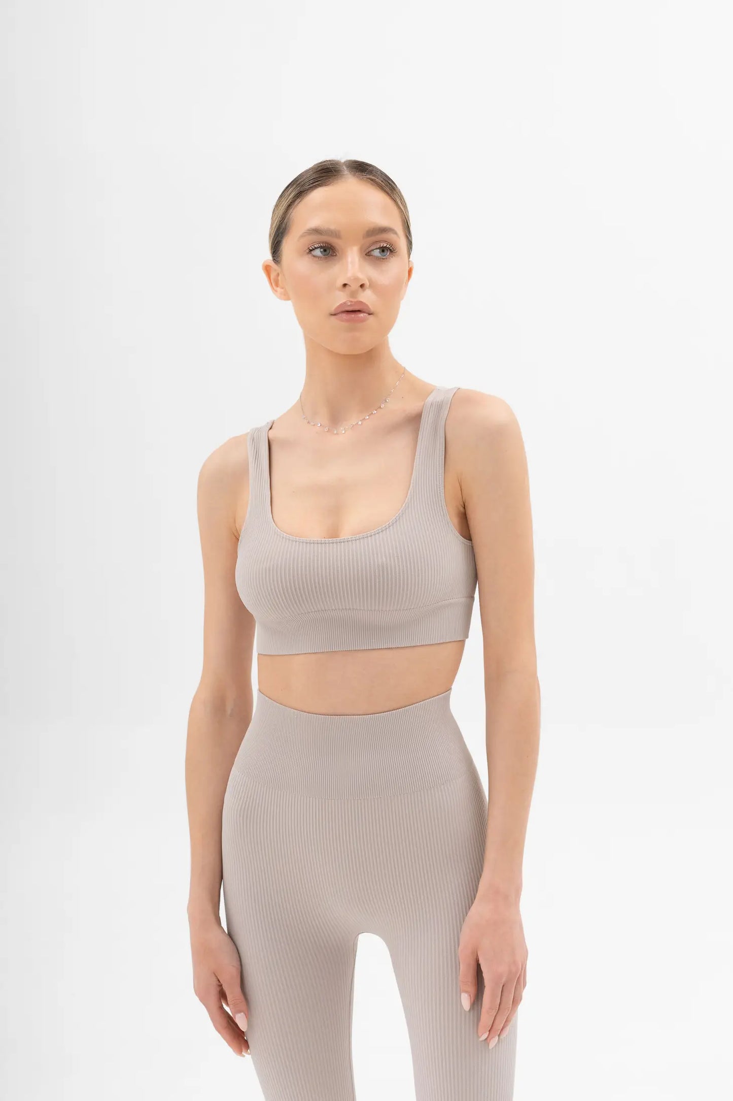 Geripptes Oberteil Grau